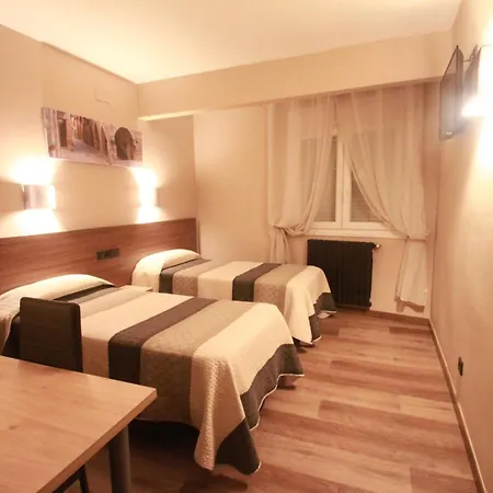 Hotel, H De L'anton